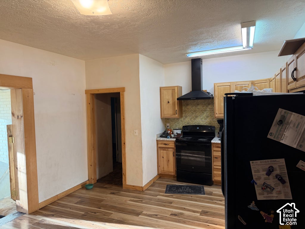 Photo of 121 N 100 E, Brigham City, UT 84302 (MLS # 2185517)