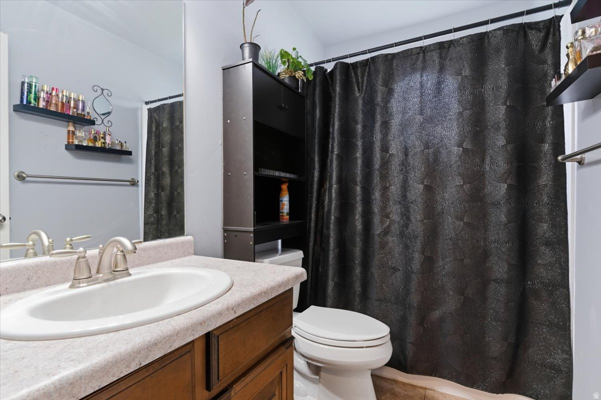 CLINTON HOMESTEAD - Residential