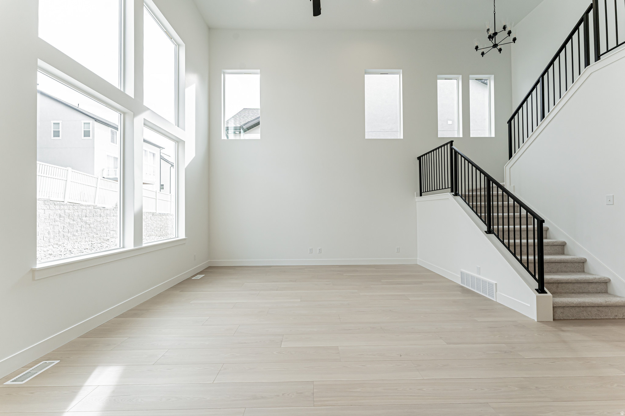 RIDGEHORNE - Residential