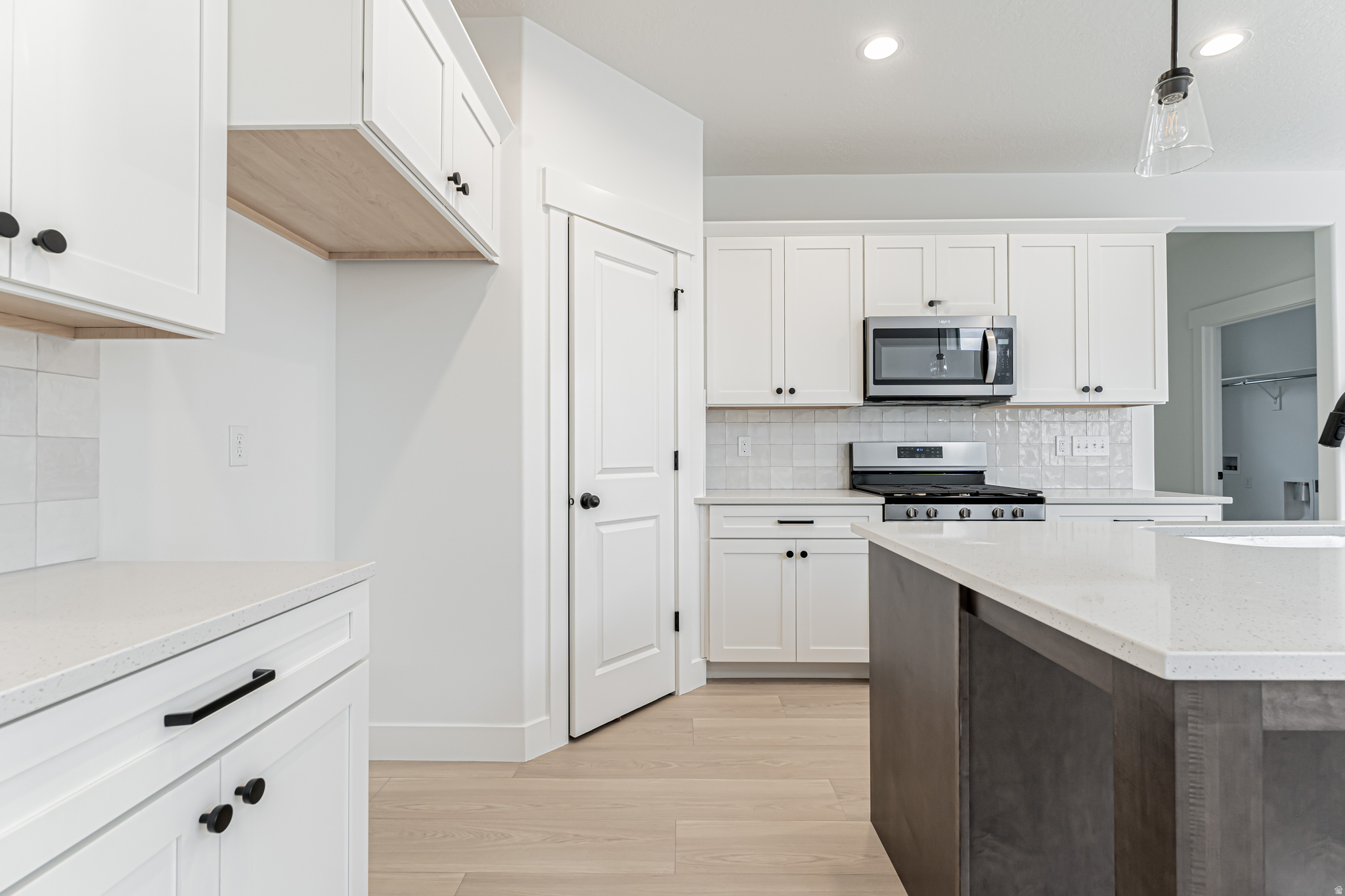 RIDGEHORNE - Residential