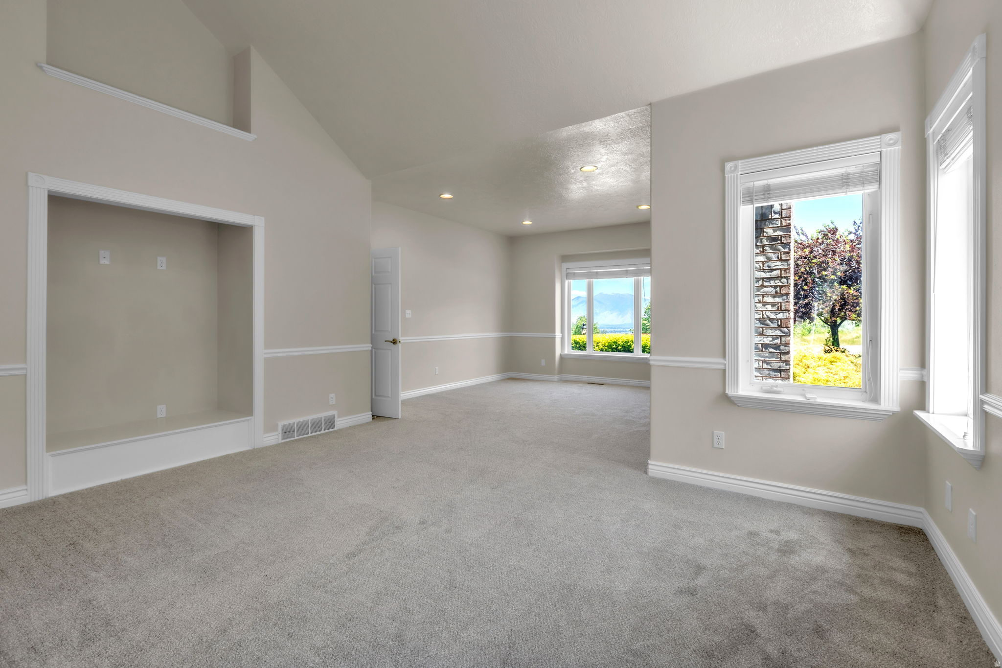 OAK BLUFF ESTATES - Residential