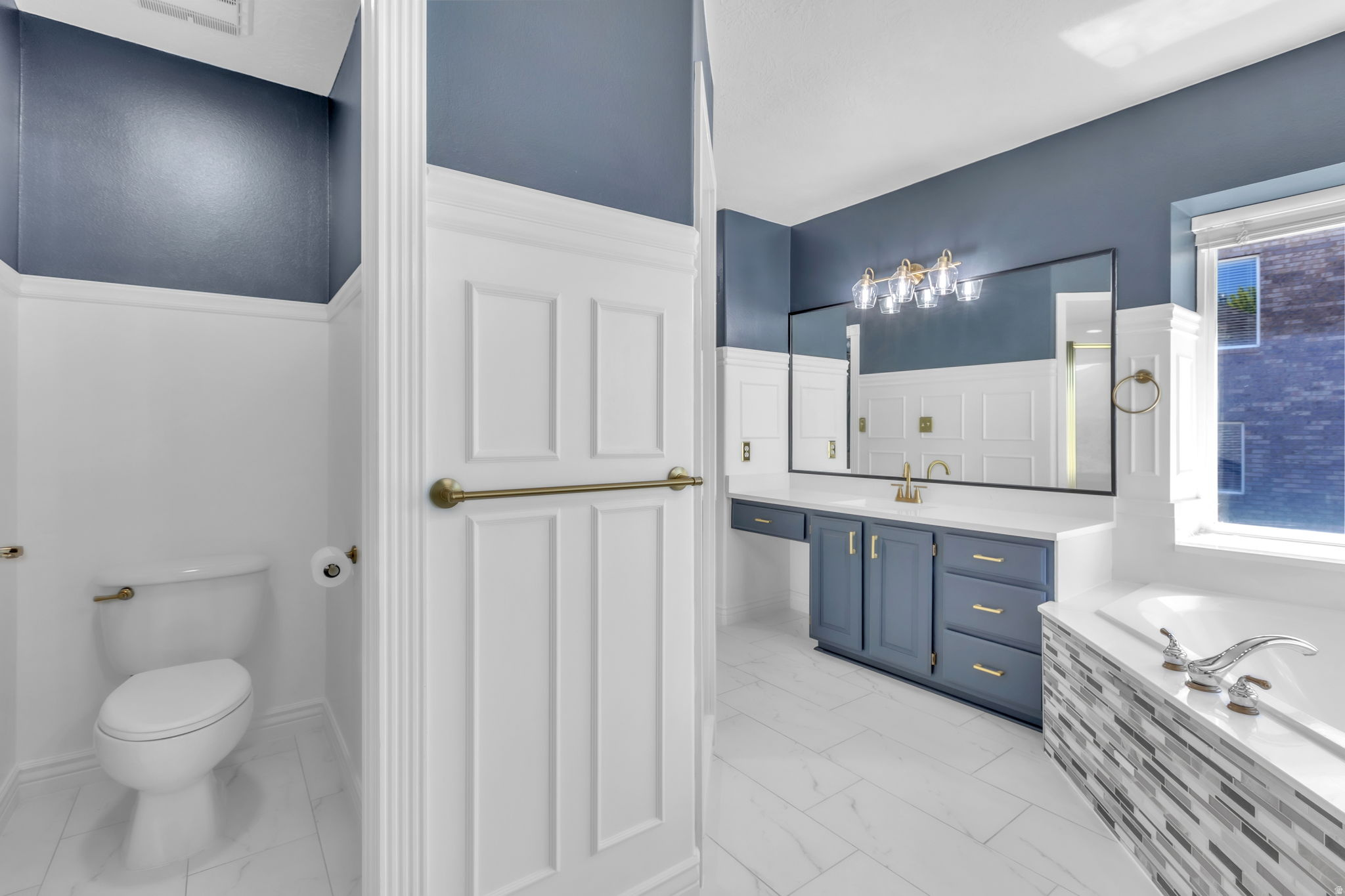 OAK BLUFF ESTATES - Residential