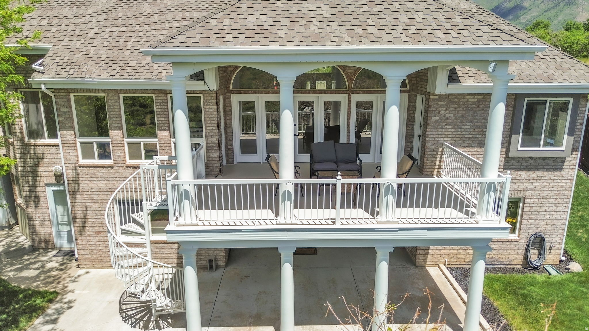 OAK BLUFF ESTATES - Residential