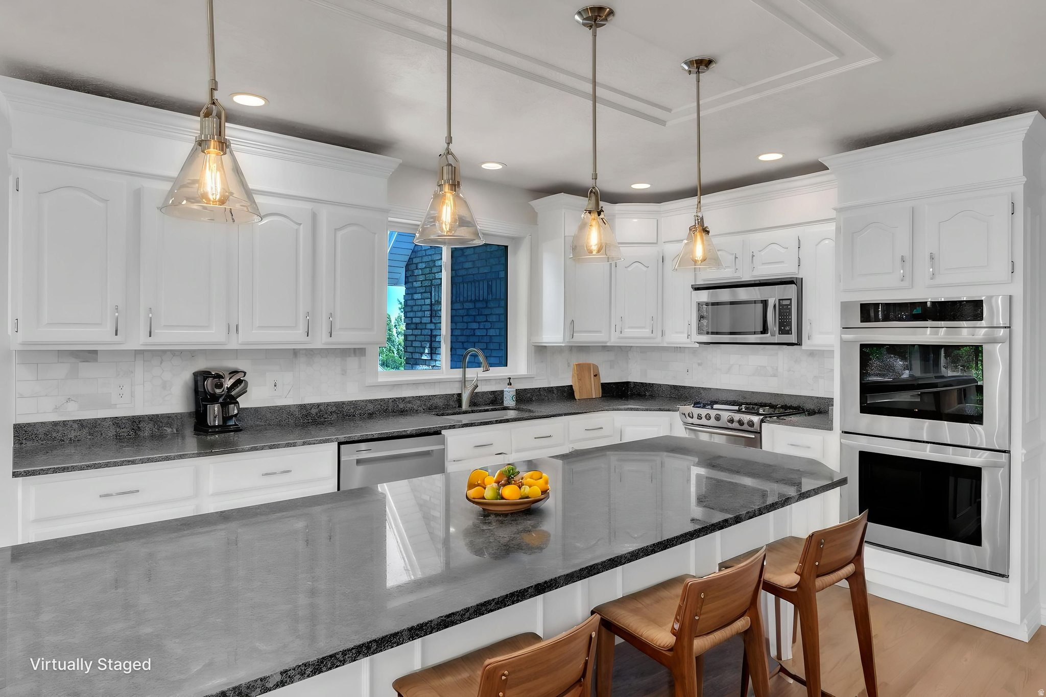OAK BLUFF ESTATES - Residential