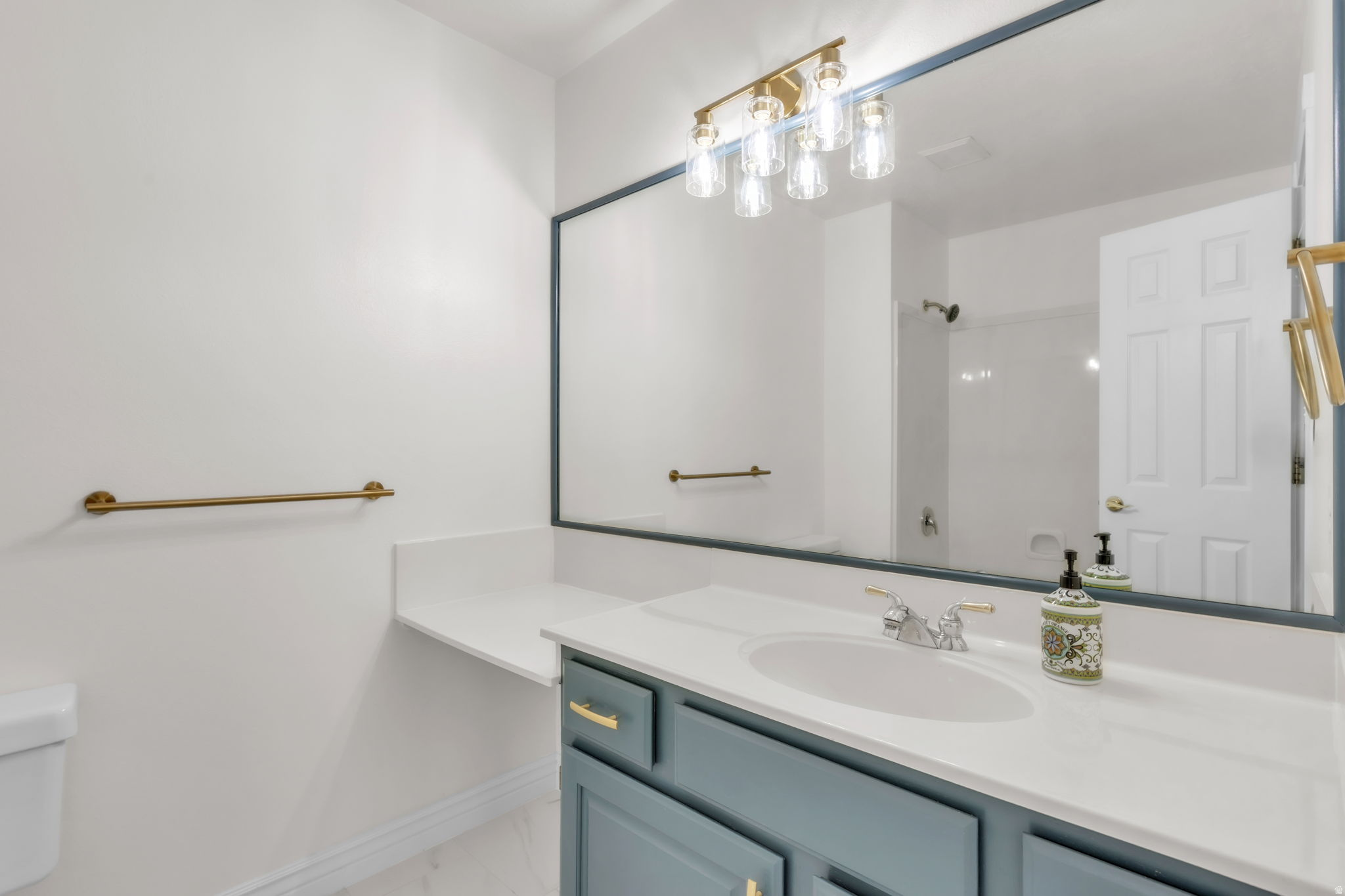 OAK BLUFF ESTATES - Residential