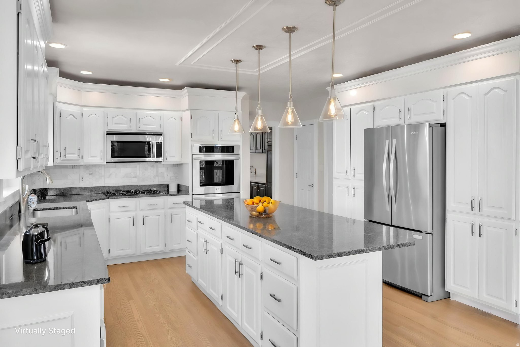 OAK BLUFF ESTATES - Residential