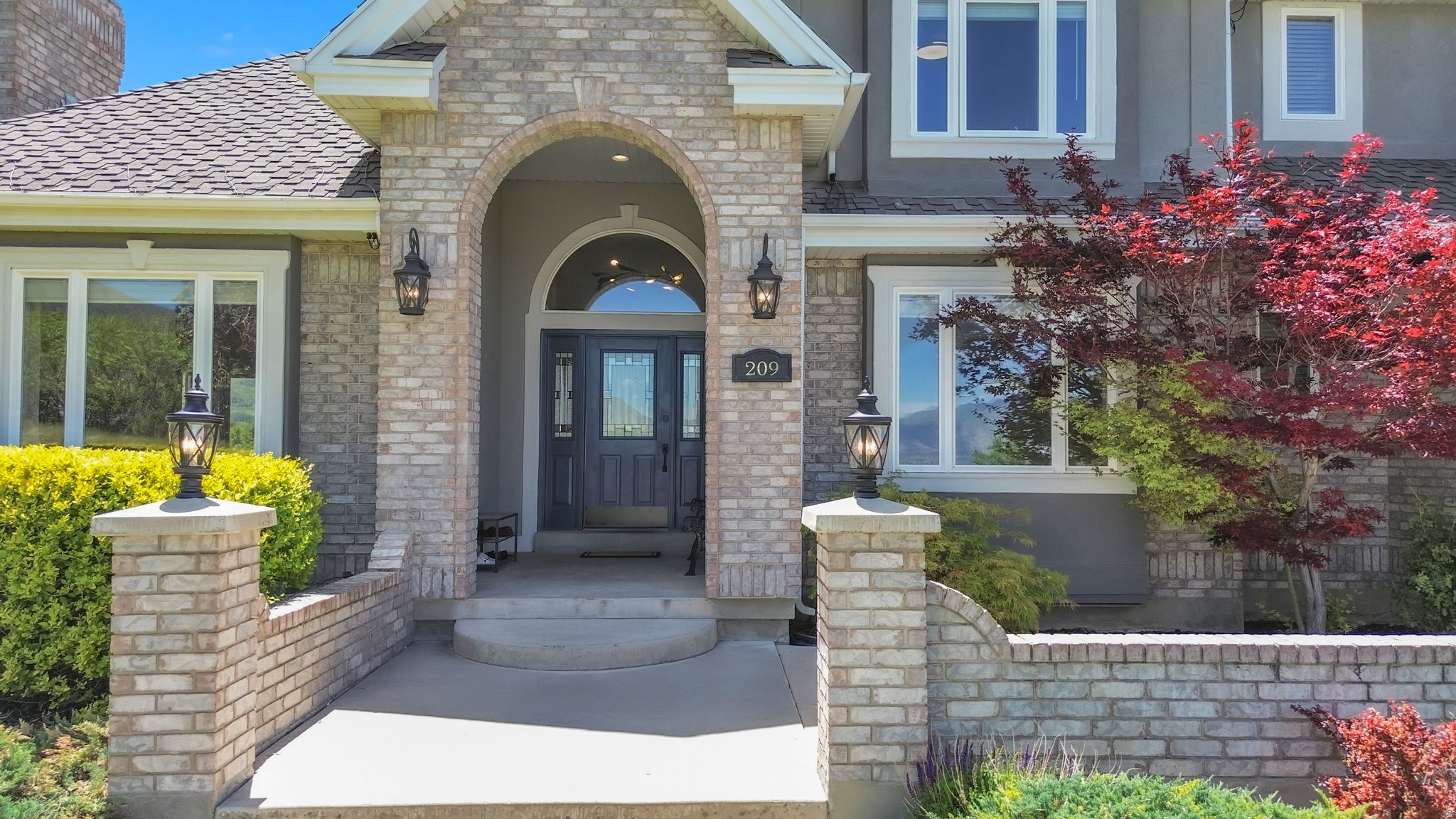 OAK BLUFF ESTATES - Residential