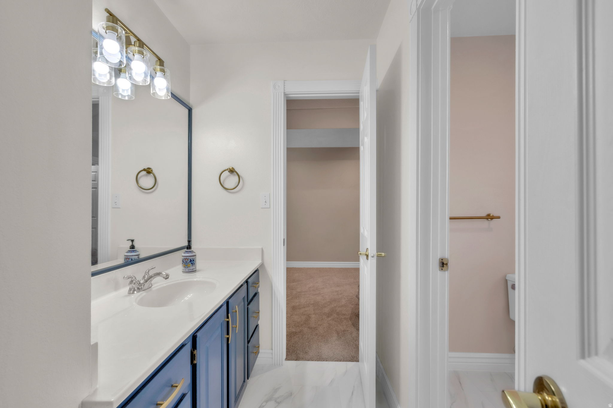 OAK BLUFF ESTATES - Residential