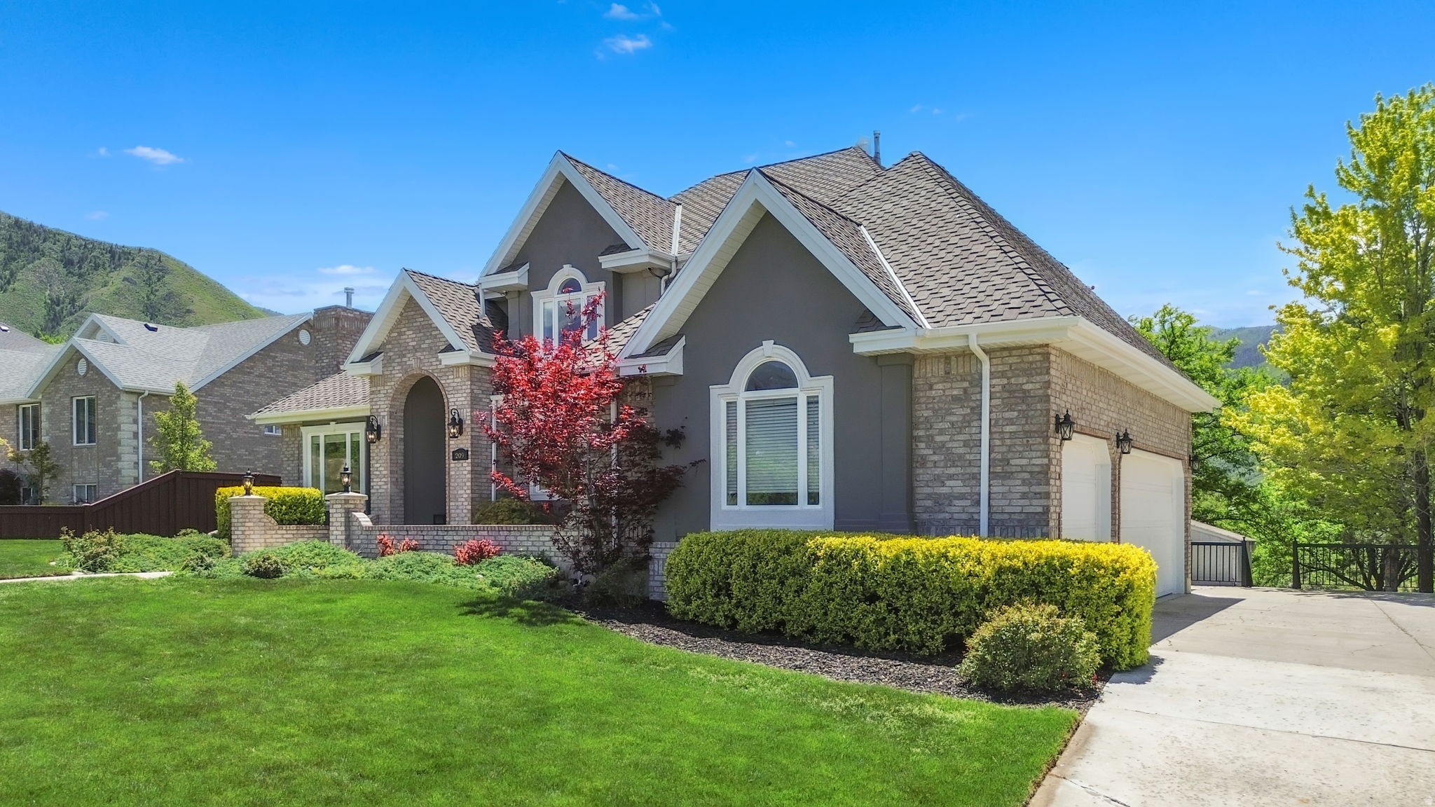 OAK BLUFF ESTATES - Residential