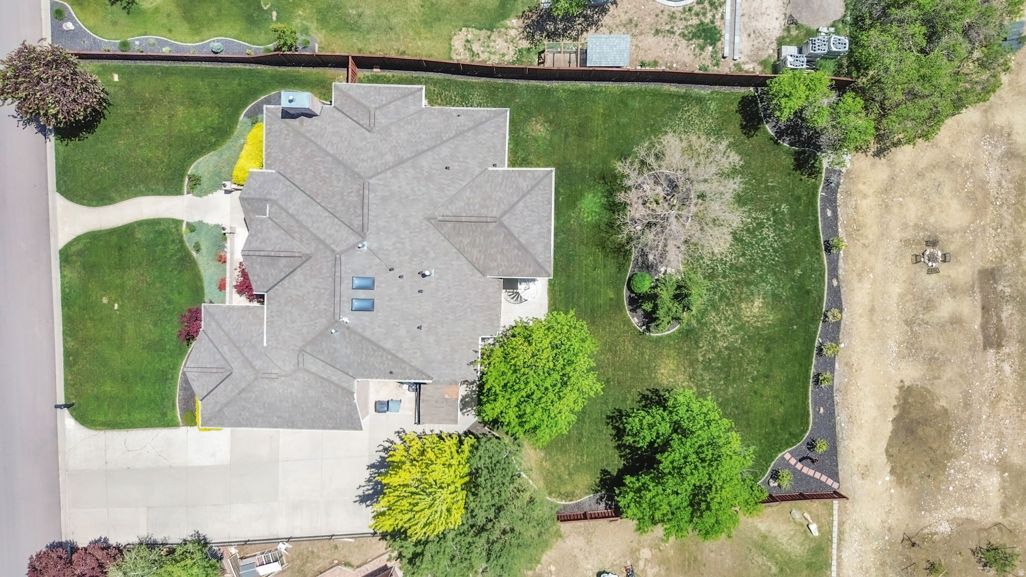 OAK BLUFF ESTATES - Residential