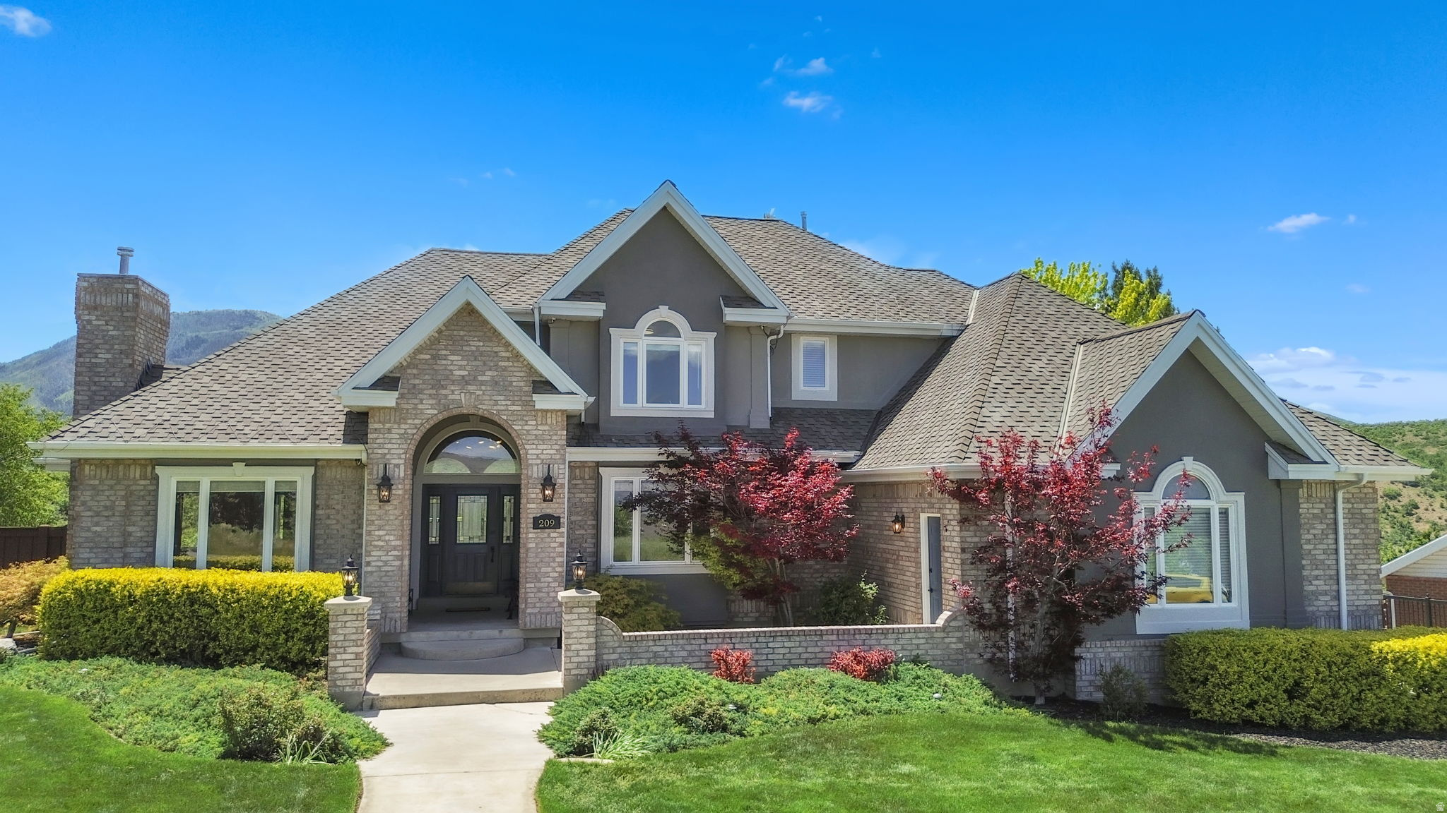 OAK BLUFF ESTATES - Residential