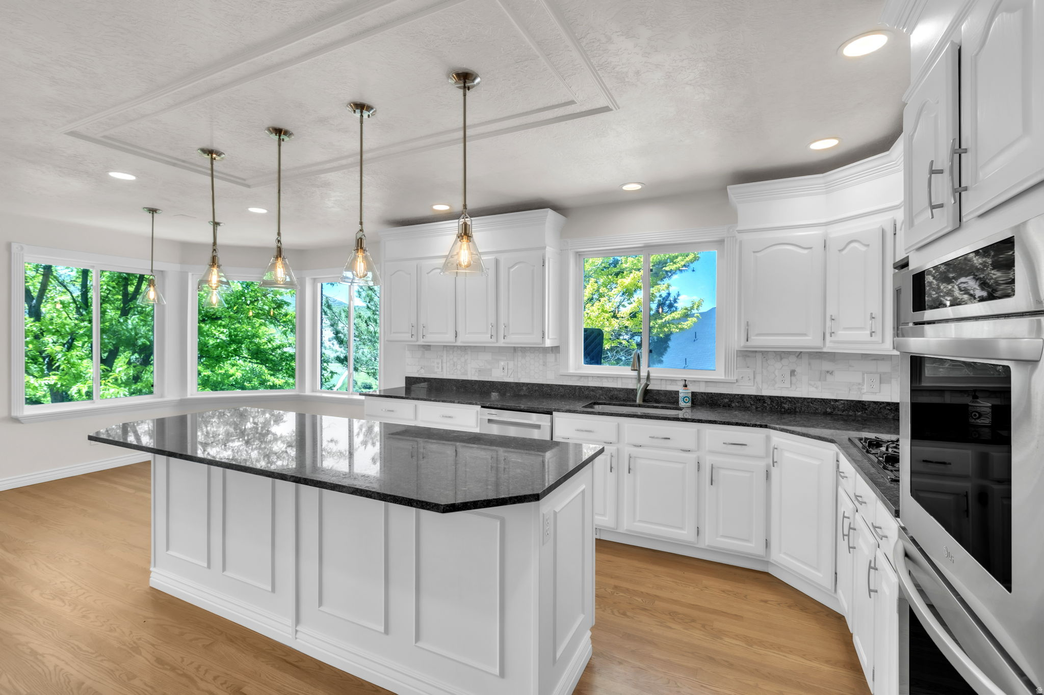 OAK BLUFF ESTATES - Residential