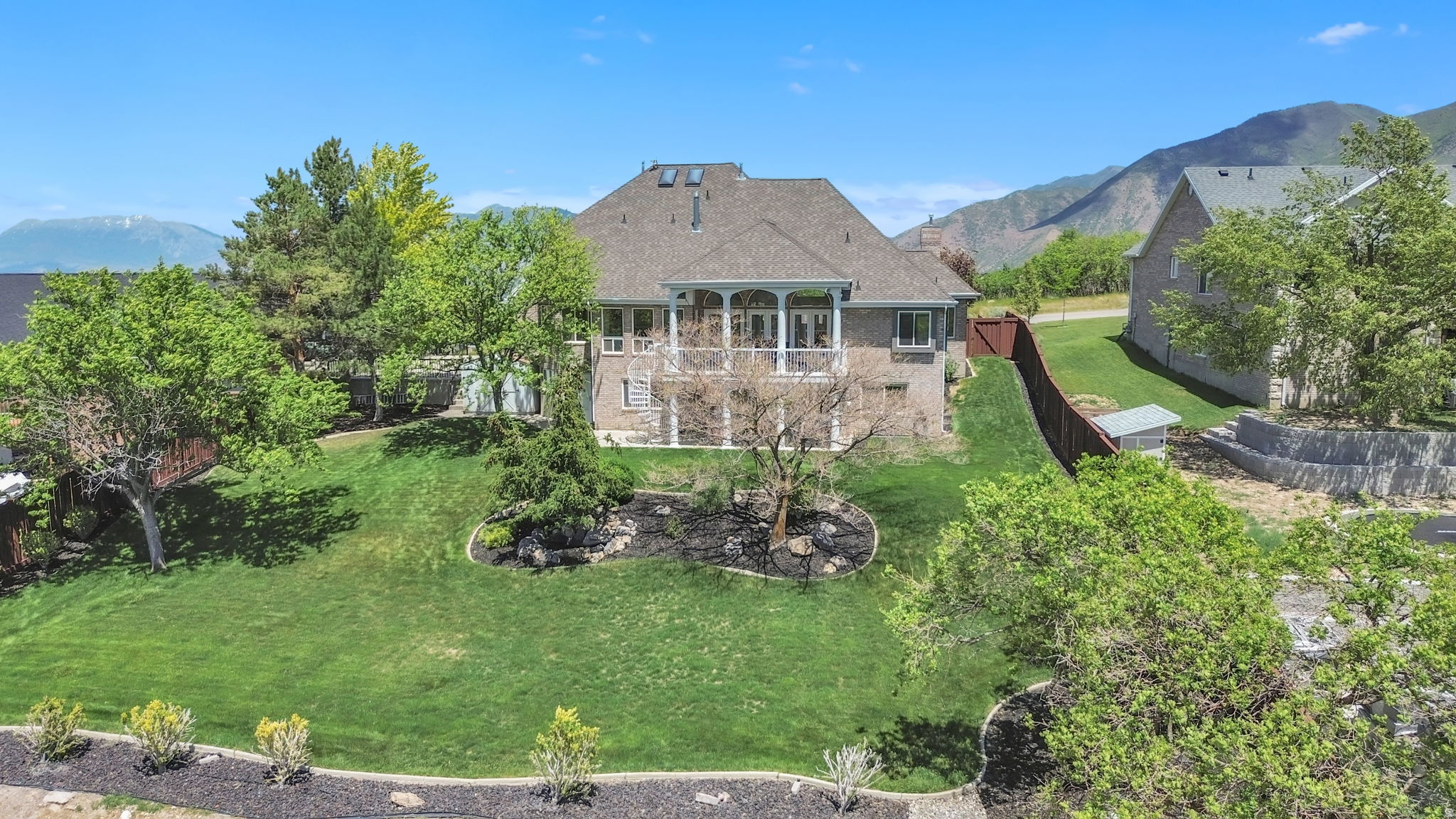 OAK BLUFF ESTATES - Residential