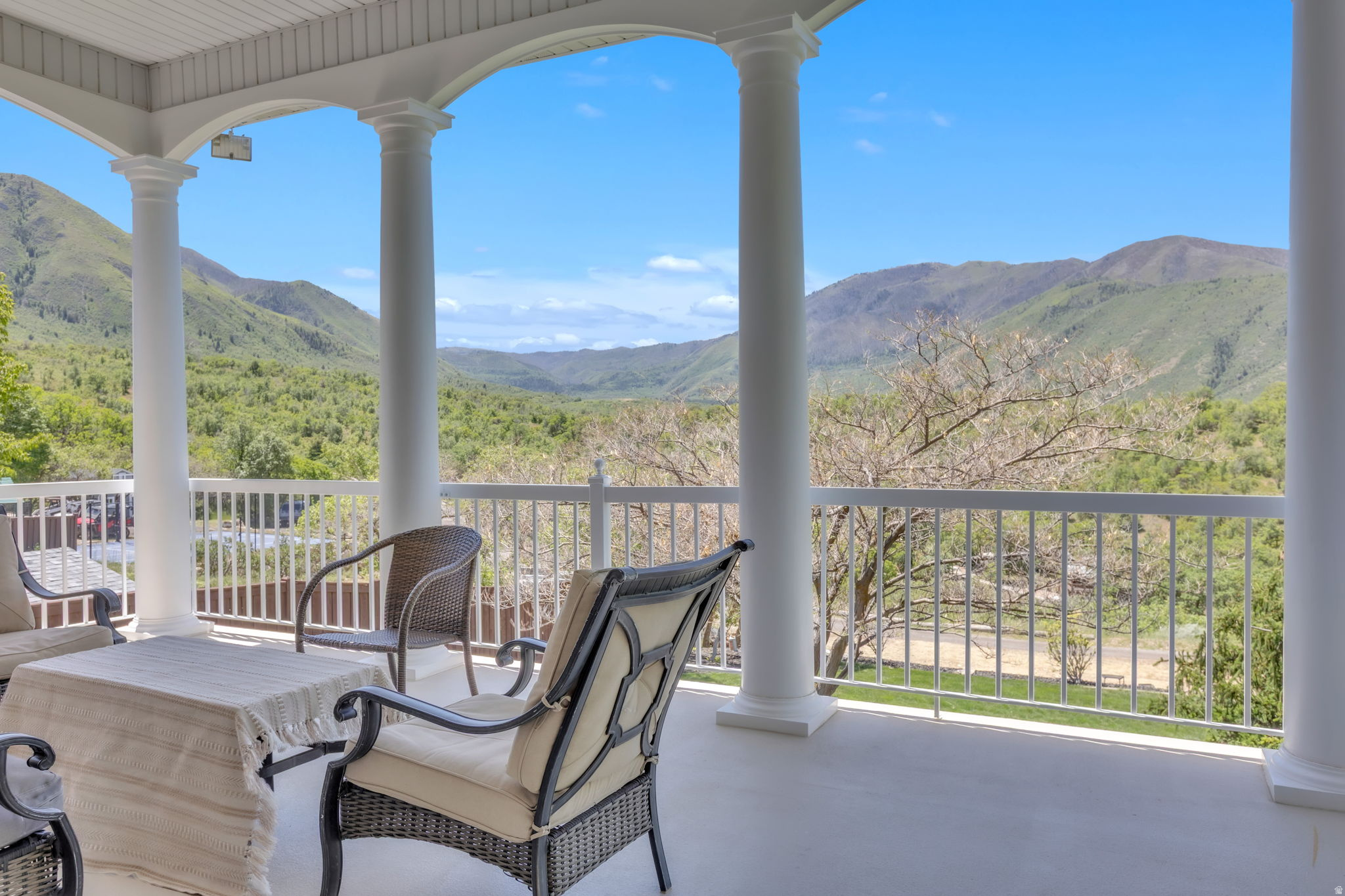 OAK BLUFF ESTATES - Residential