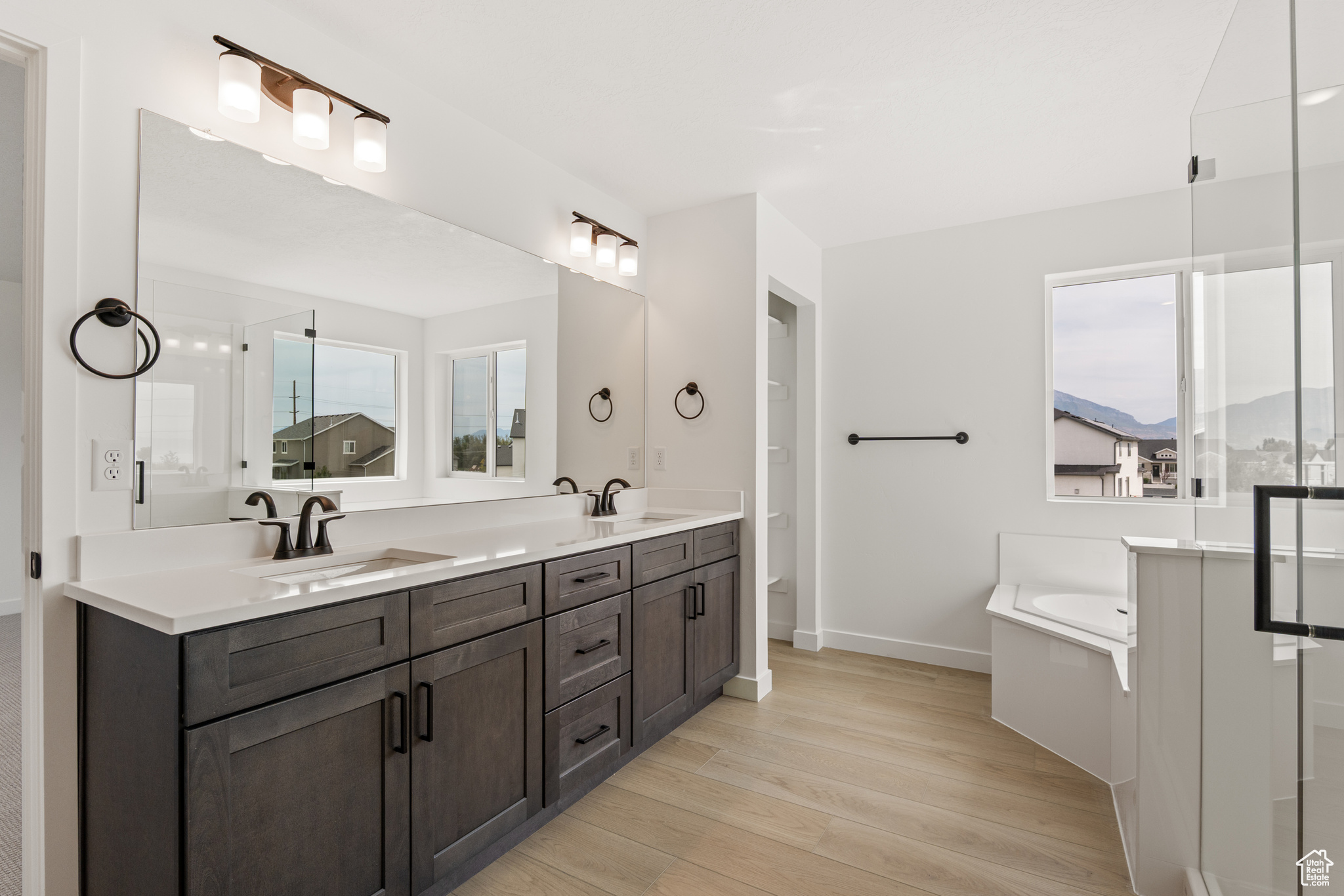 FREEDOM VIEW COVE - Residential