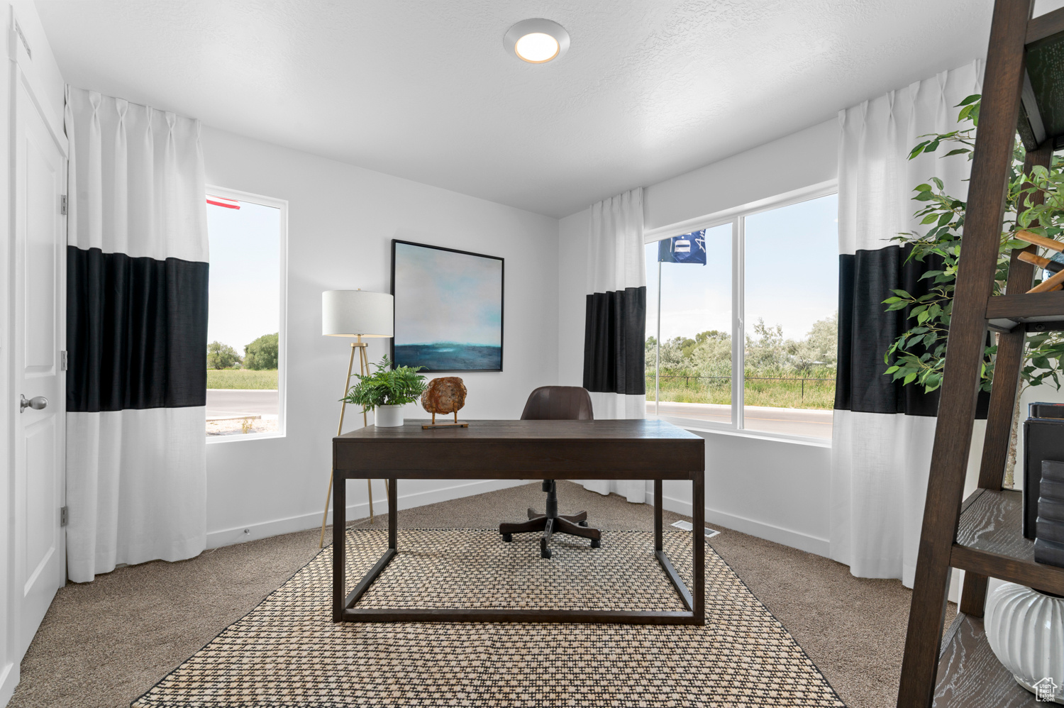 DIXON CREEK - Residential