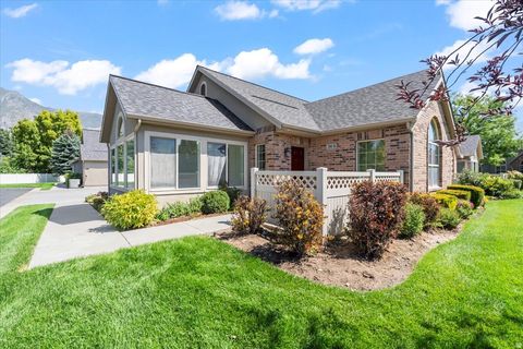 Photo of 293 S 450 W #B, Springville, UT 84663 (MLS # 2129205)