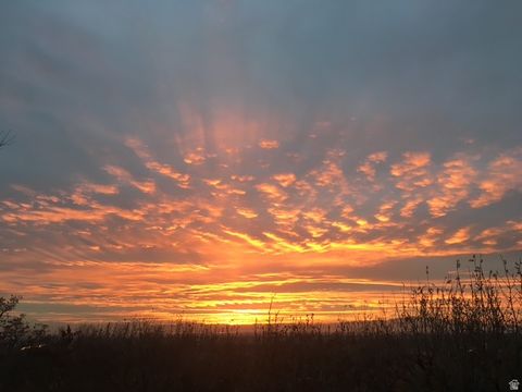 Tiny photo for 1269 ALICE LN, Farmington, UT 84025 (MLS # 2139689)