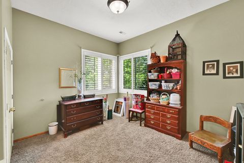 Tiny photo for 1269 ALICE LN, Farmington, UT 84025 (MLS # 2139689)