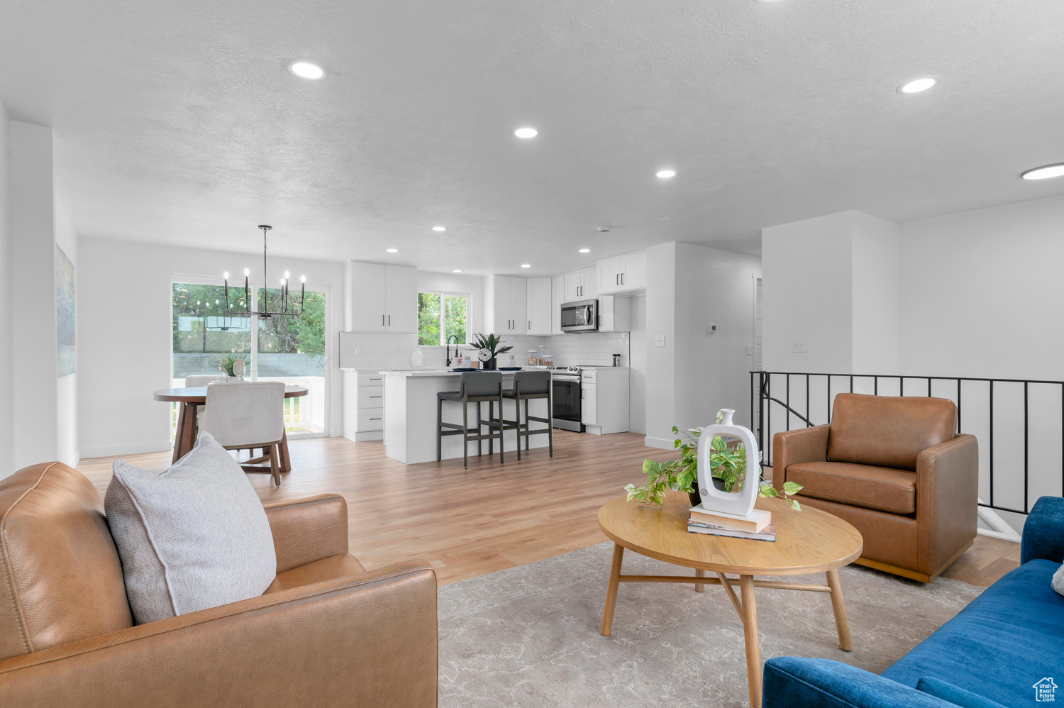 WHITE CITY - Residential