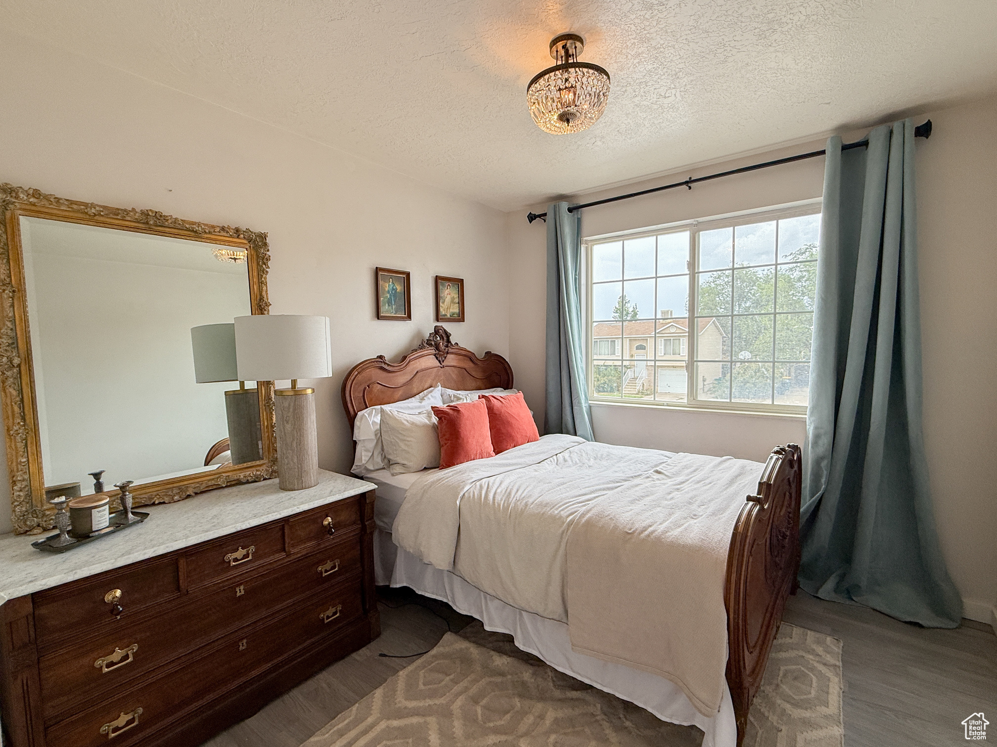 ANTELOPE CROSSING - Residential