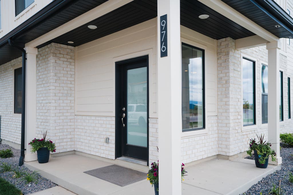 Photo of 904 S RIVER BOTTOMS E #182, Spanish Fork, UT 84660 (MLS # 2167155)