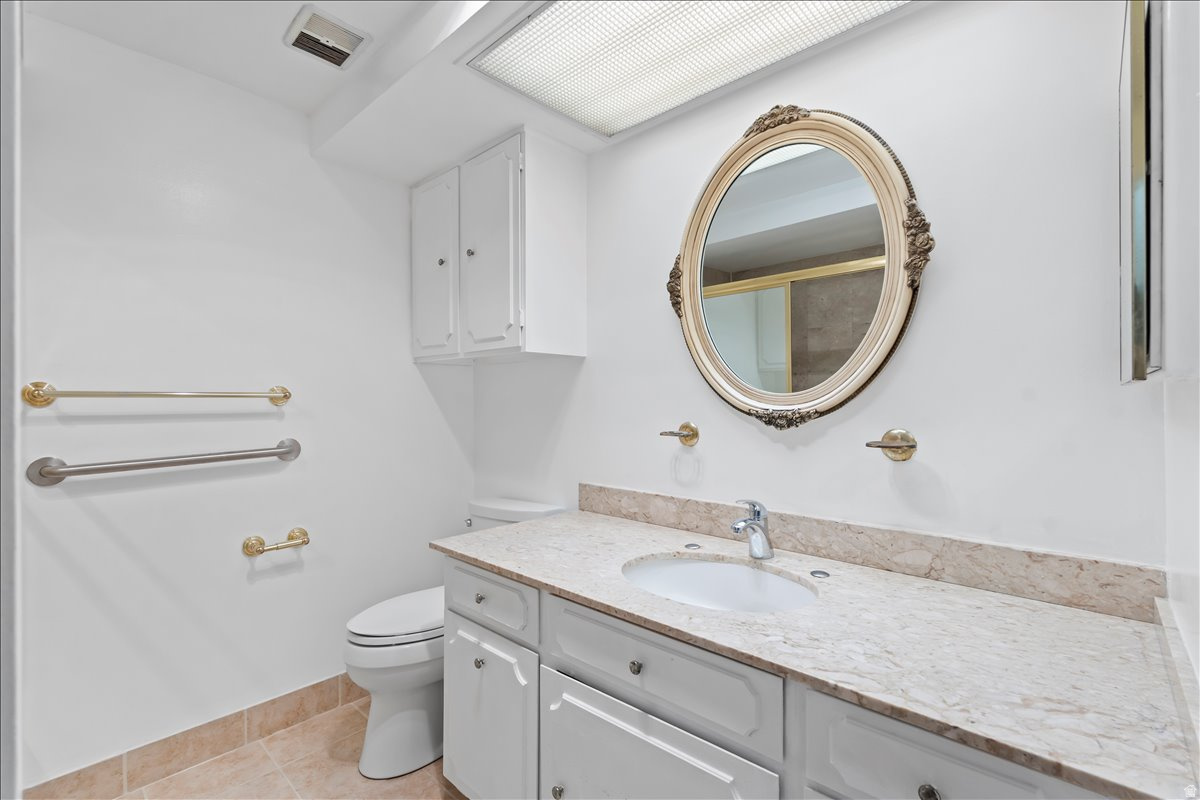 BONEVILLE TOWERS - Residential