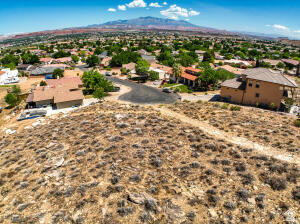 BLOOMINGTON HILLS - Land