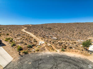 BLOOMINGTON HILLS - Land