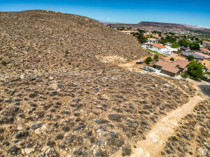 BLOOMINGTON HILLS - Land