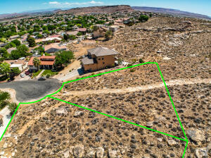 BLOOMINGTON HILLS - Land