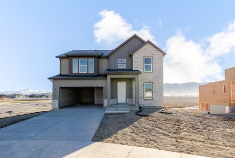 Photo of 4446 N WIZARD WAY #114, Eagle Mountain, UT 84005 (MLS # 2127043)