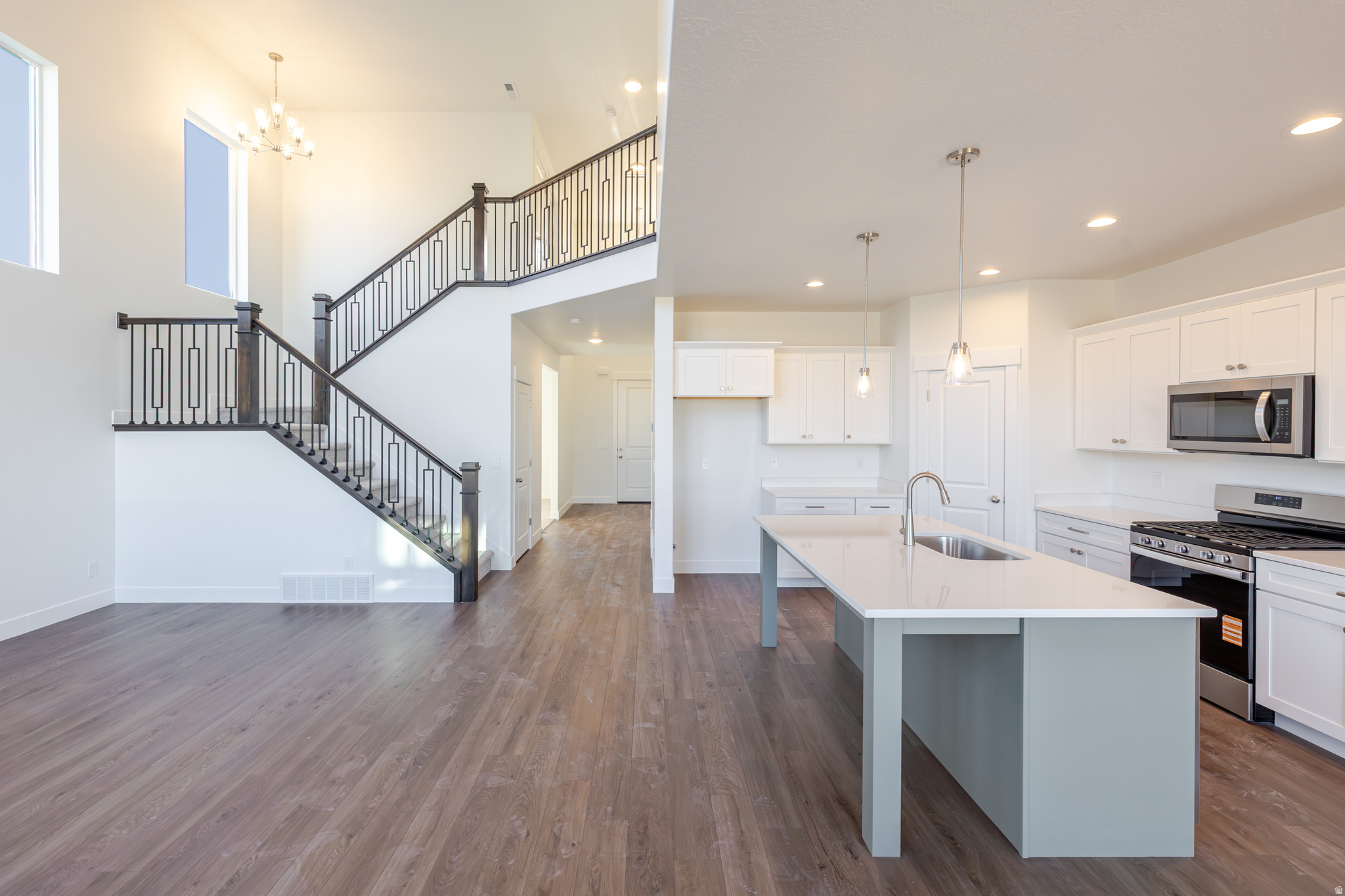 ROSE RANCH - Residential