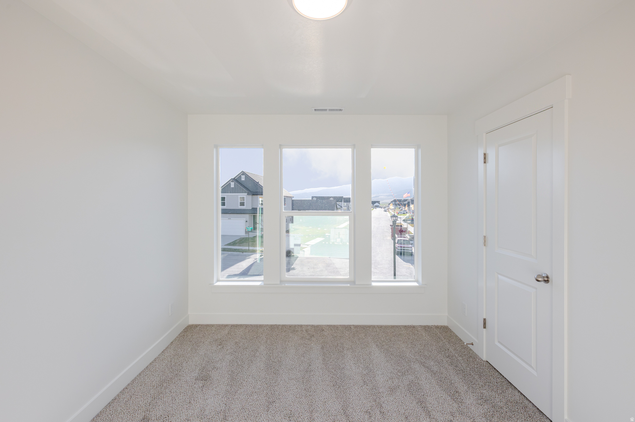 ROSE RANCH - Residential