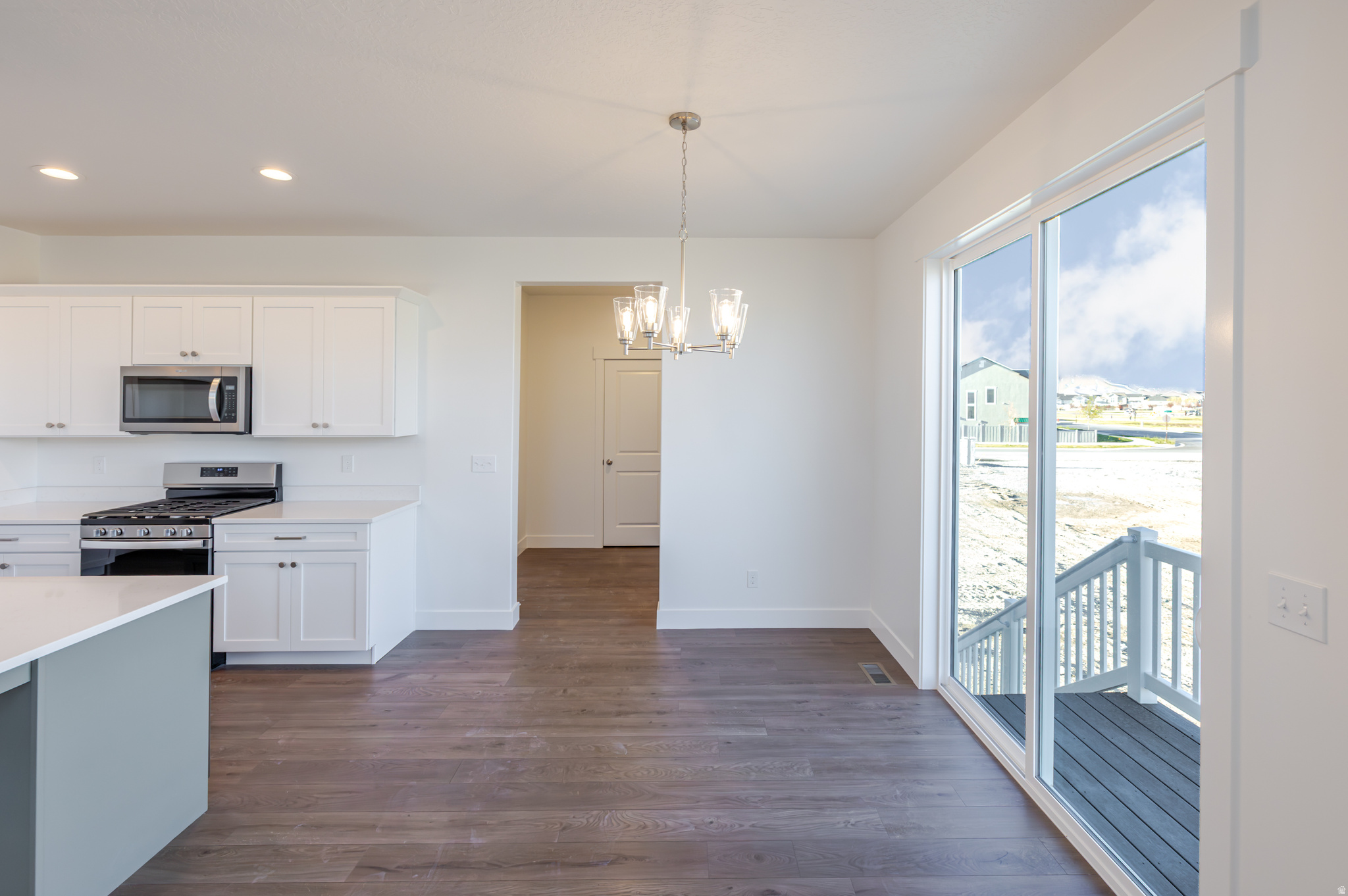 ROSE RANCH - Residential