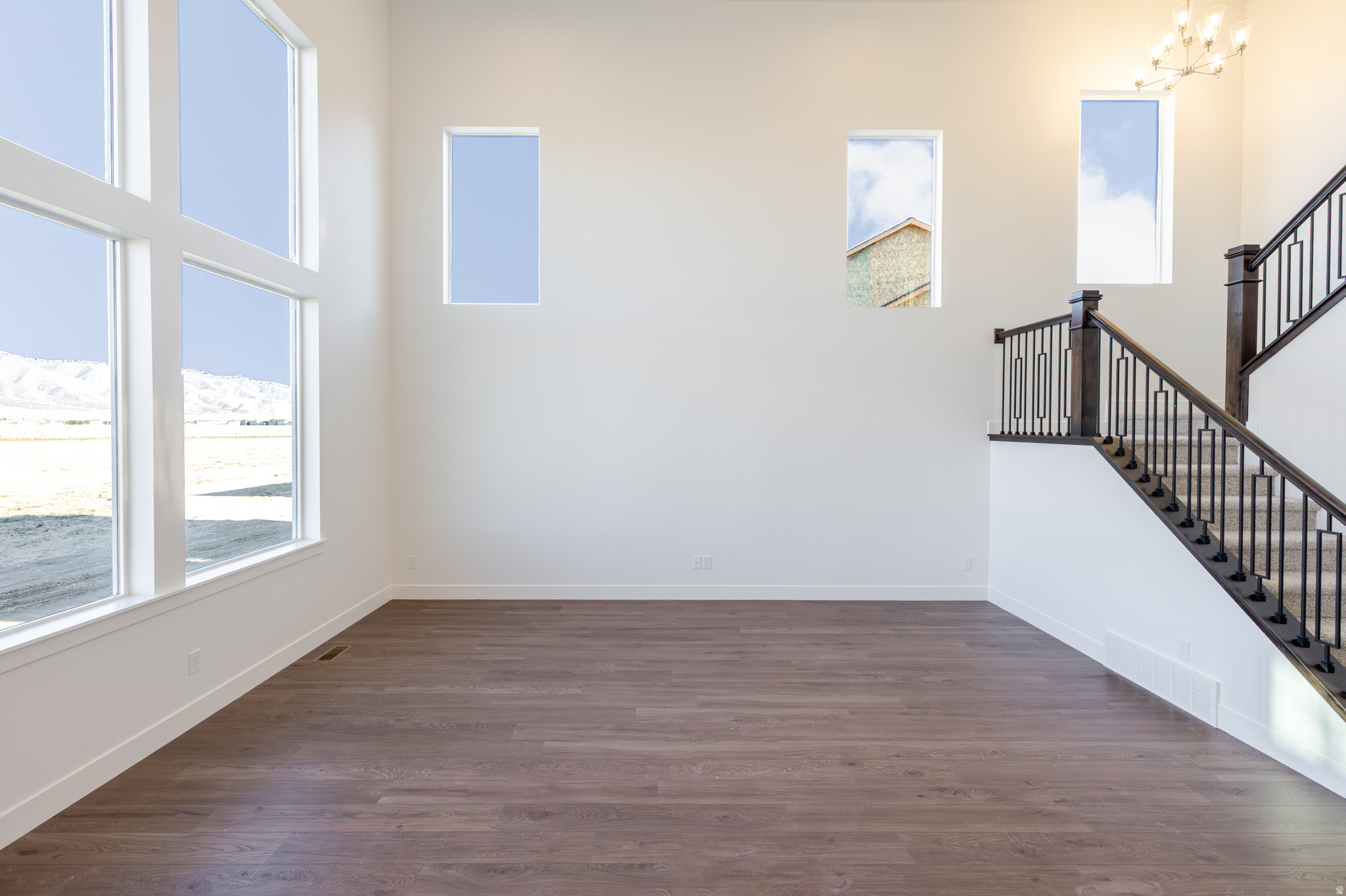 ROSE RANCH - Residential