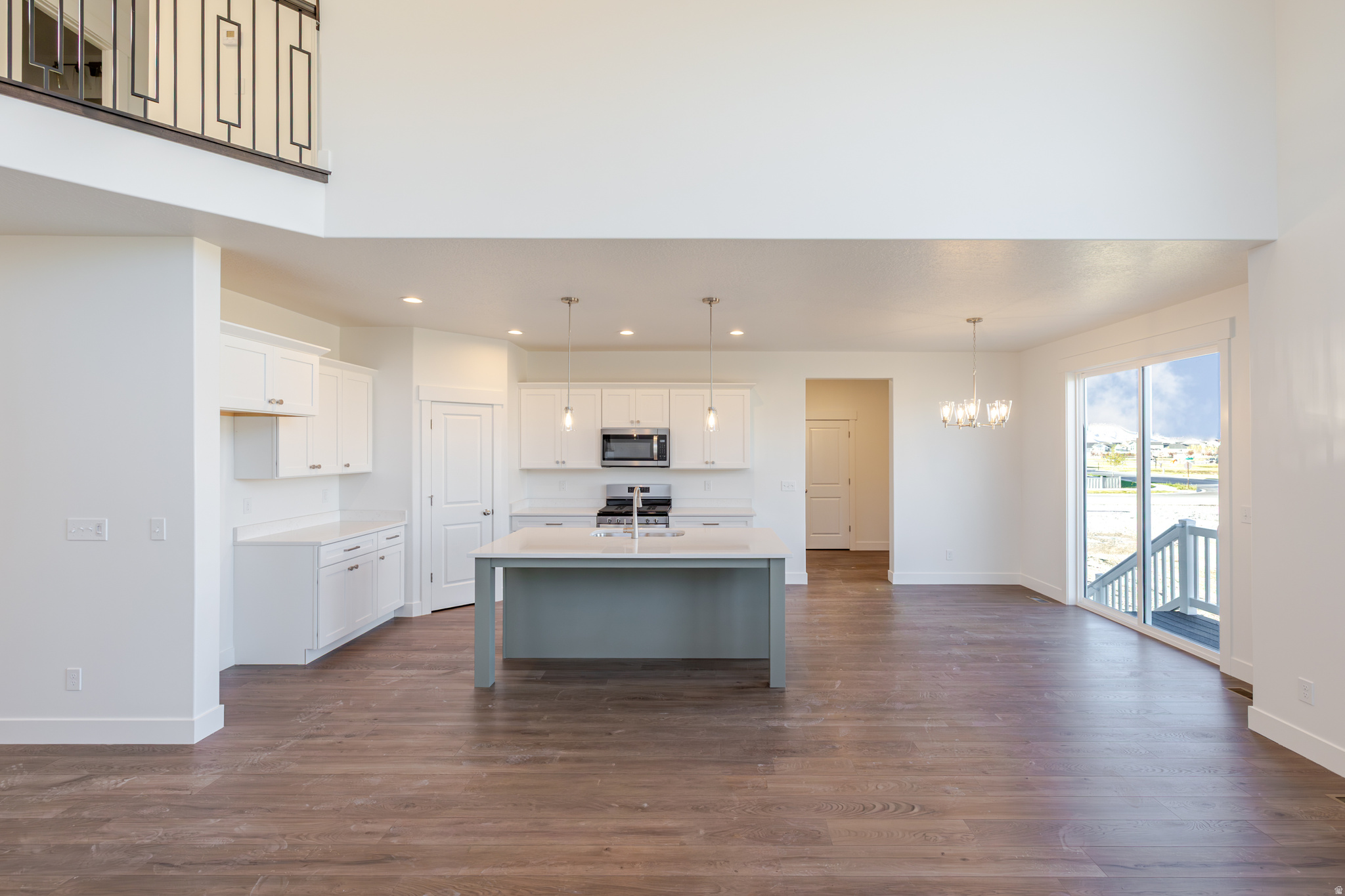 ROSE RANCH - Residential