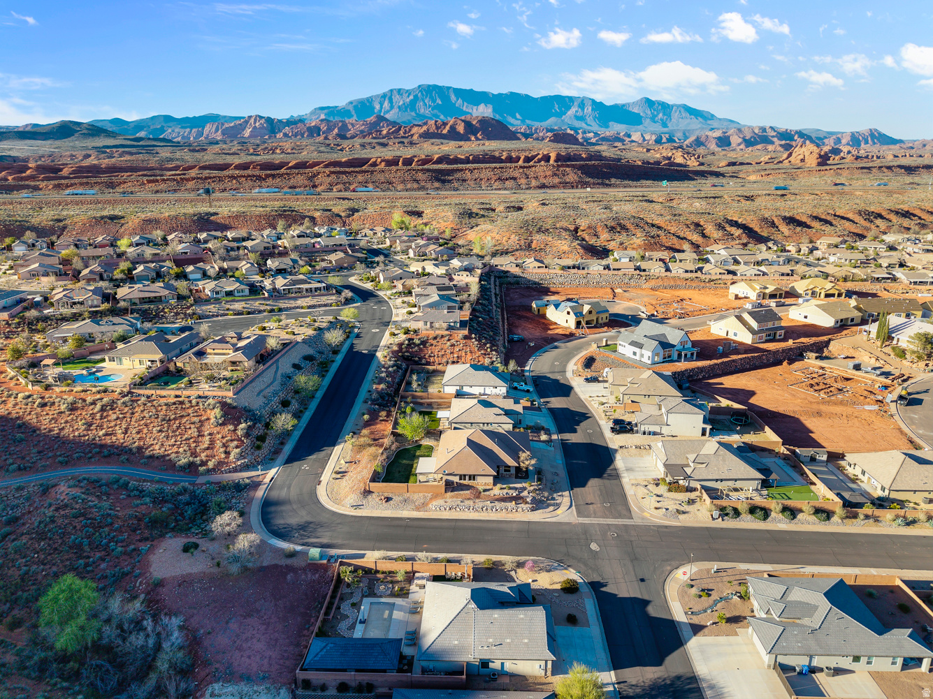 CRIMSON VIEW - Residential