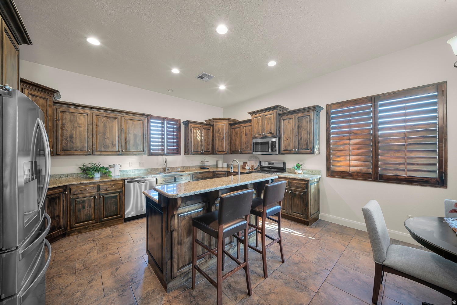 CRIMSON VIEW - Residential