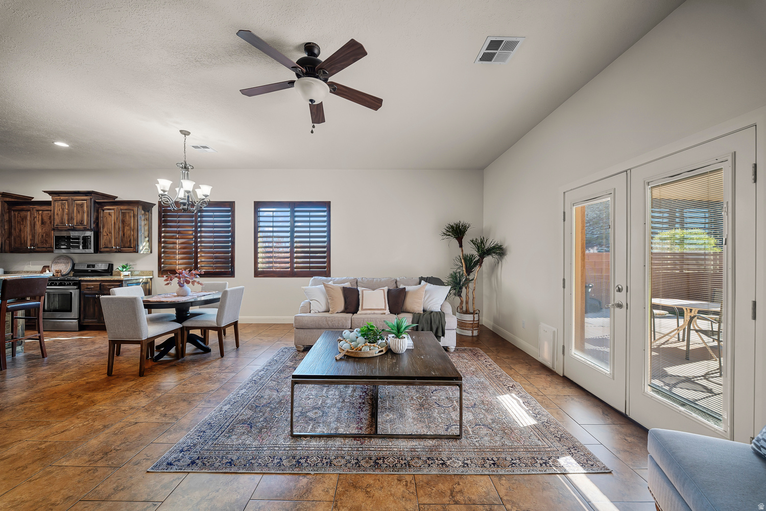 CRIMSON VIEW - Residential