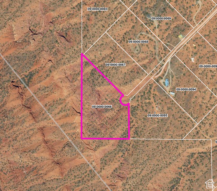 CASTLE VALLEY RIVER RANCHOS - Land