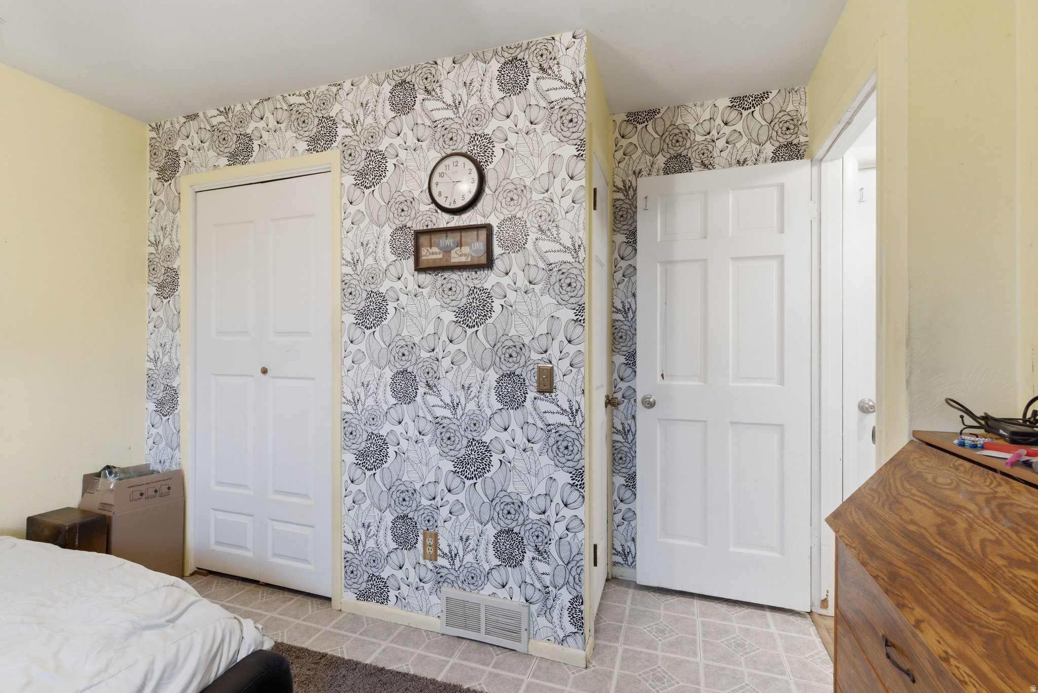 WESTWARD TERRACE - Residential