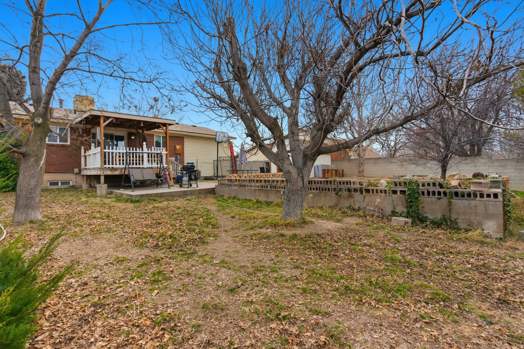WESTWARD TERRACE - Residential