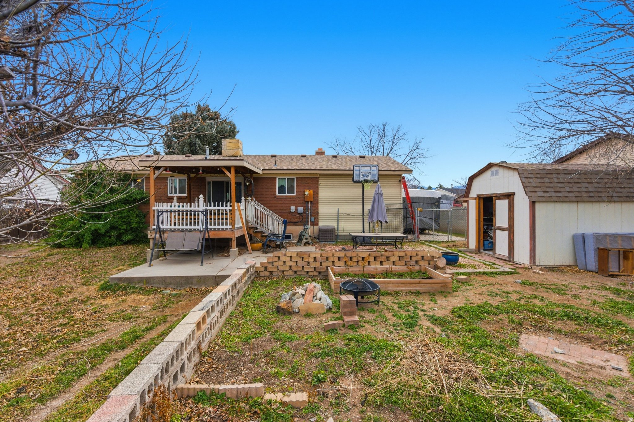 WESTWARD TERRACE - Residential