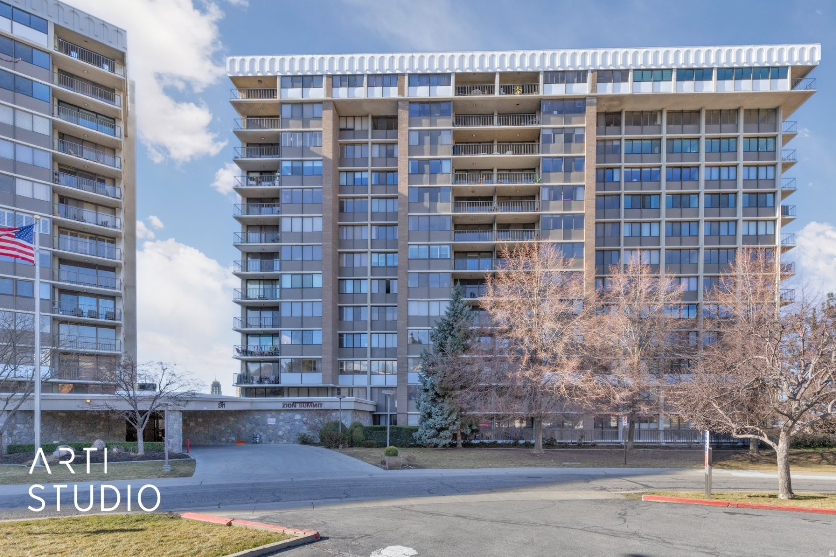 ZION SUMMIT - Residential