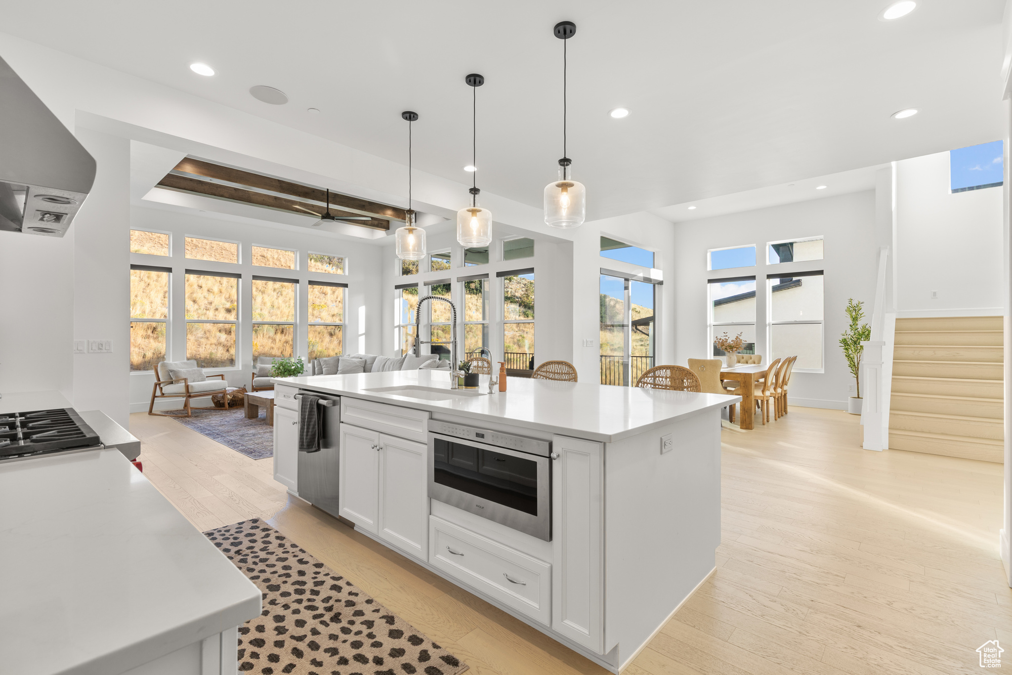 CANYON POINT - Residential