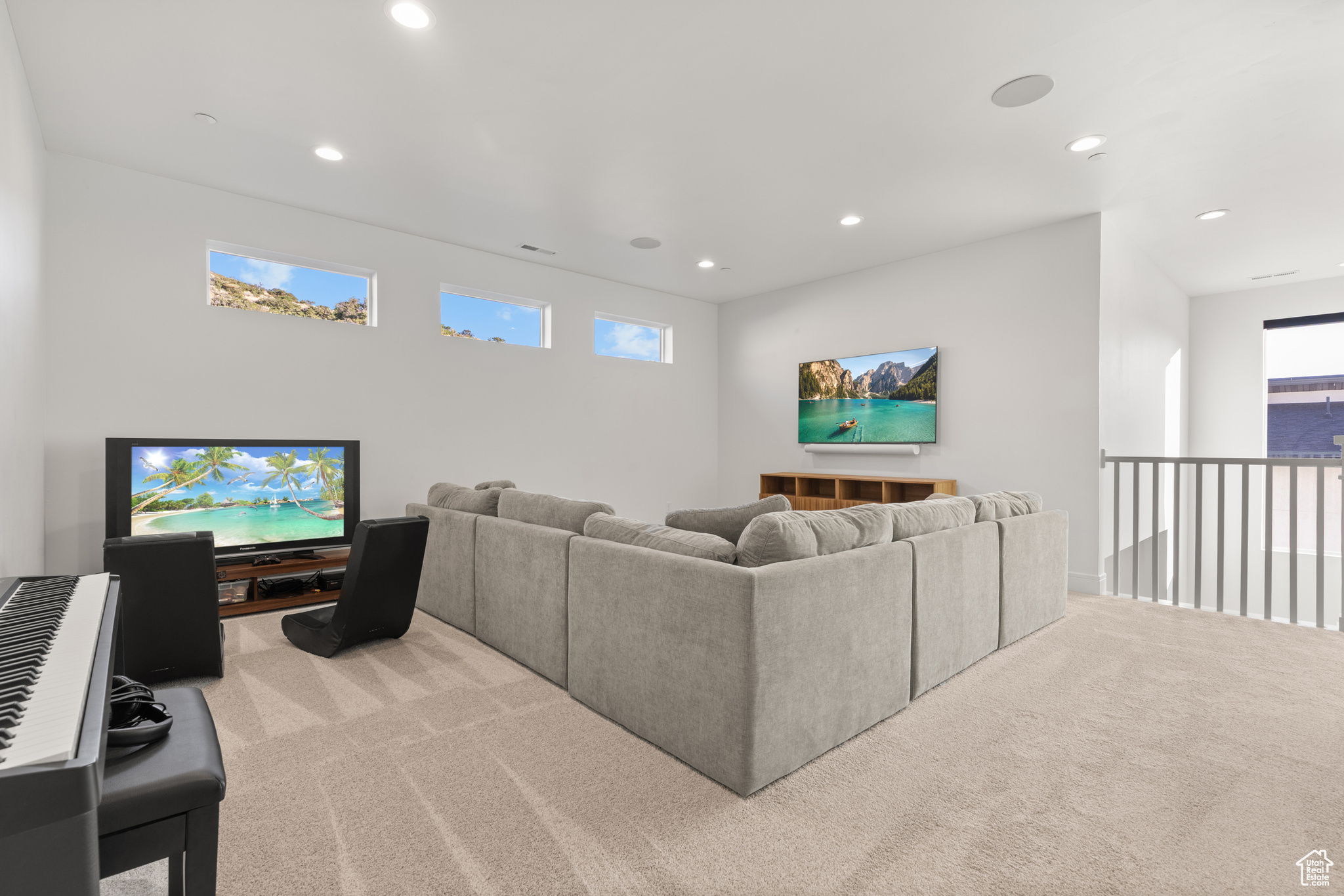 CANYON POINT - Residential