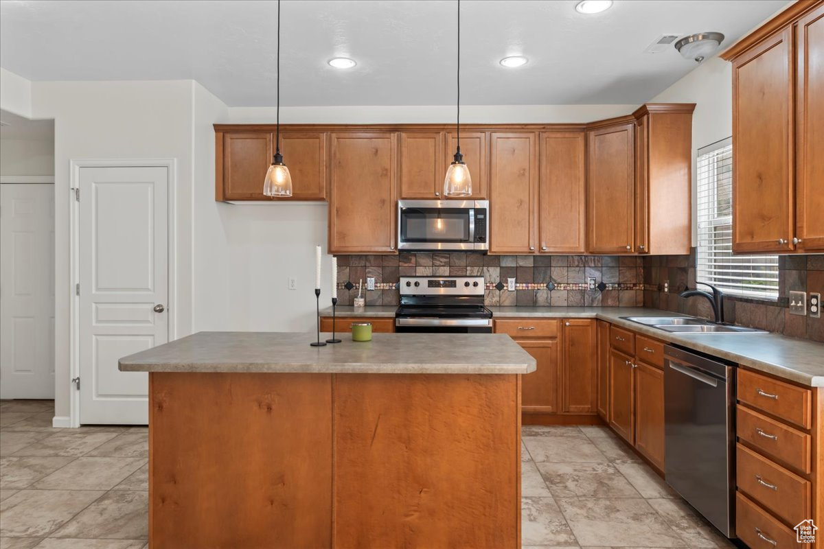 STONEGATE TOWNHOMES AMD - Residential