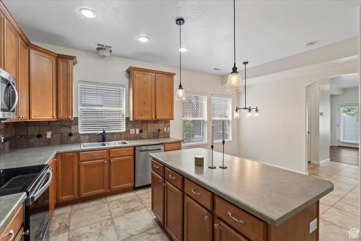 STONEGATE TOWNHOMES AMD - Residential