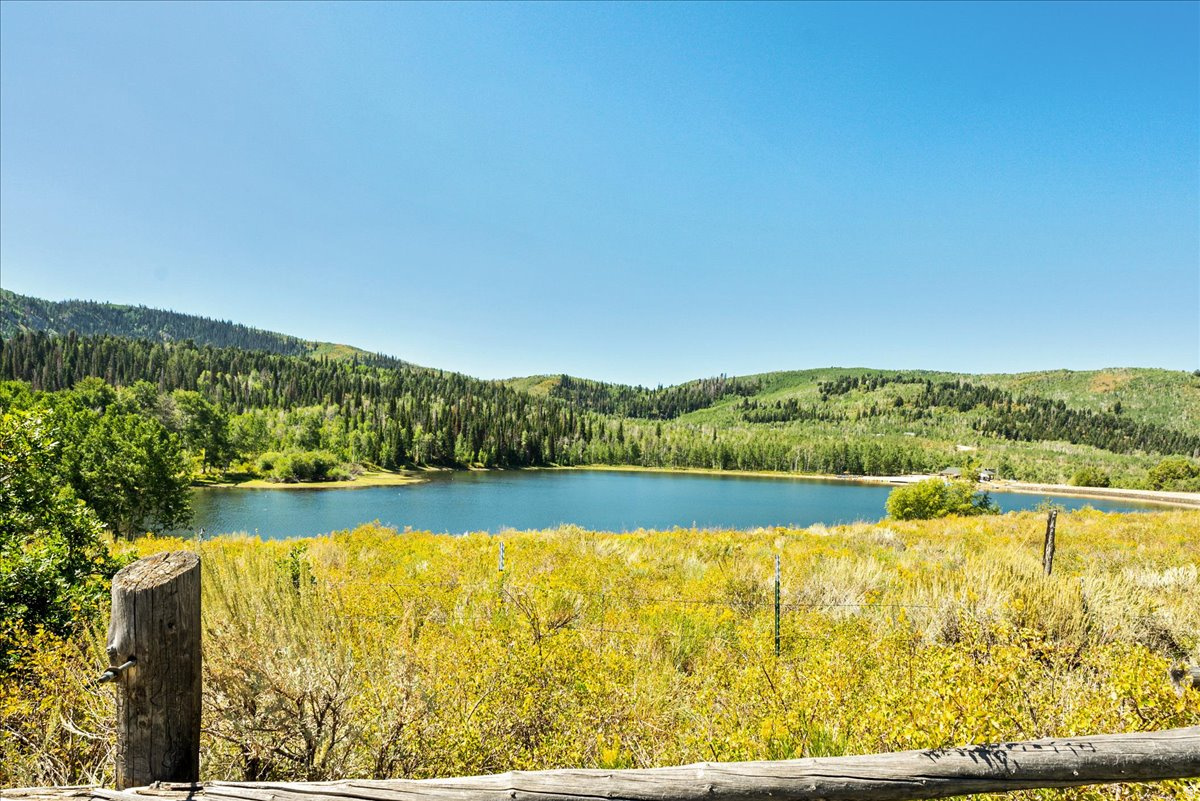 TIMBER LAKES - Land